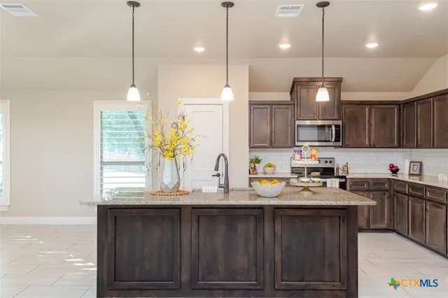 $460,000 | 3497 Hooten Bend, Kempner, TX 76539