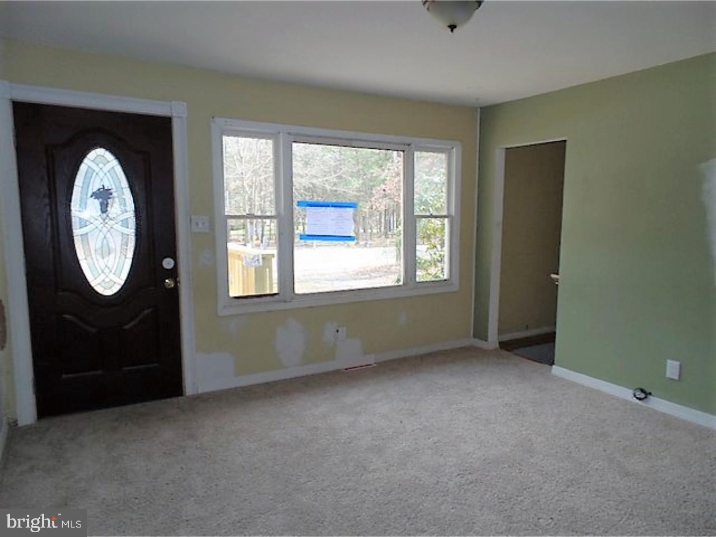 129 Cooper Folly Road Atco, NJ 08004 - Photo 4 of 25 Gallery Image 4
