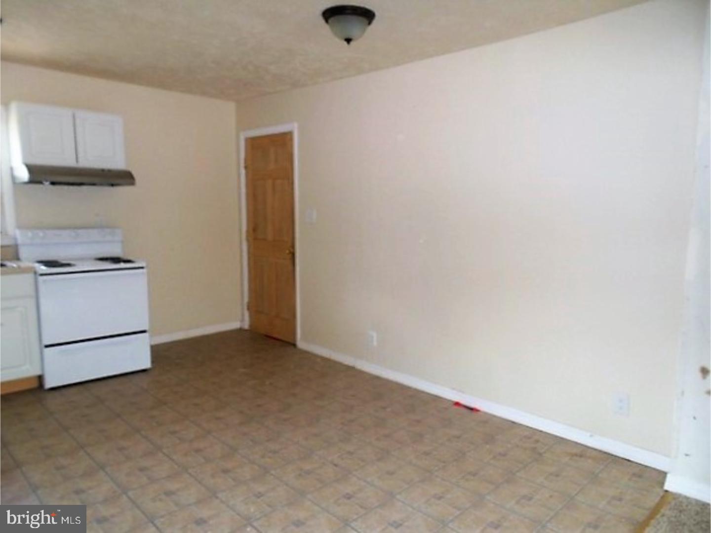 129 Cooper Folly Road Atco, NJ 08004 - Photo 6 of 25 Gallery Image 6