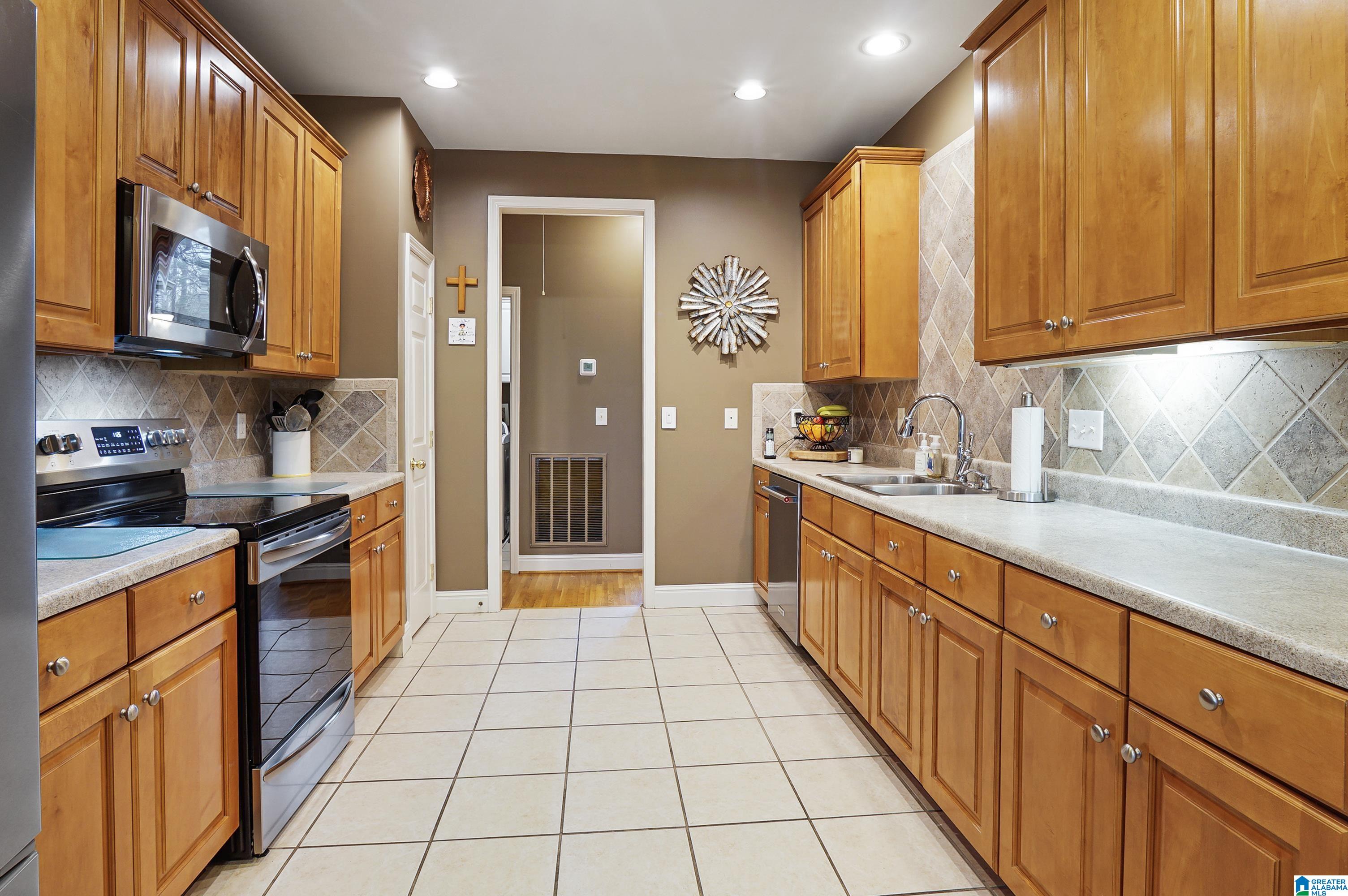 295 Grande View Parkway Alabaster, AL 35114 - Photo 16 of 36