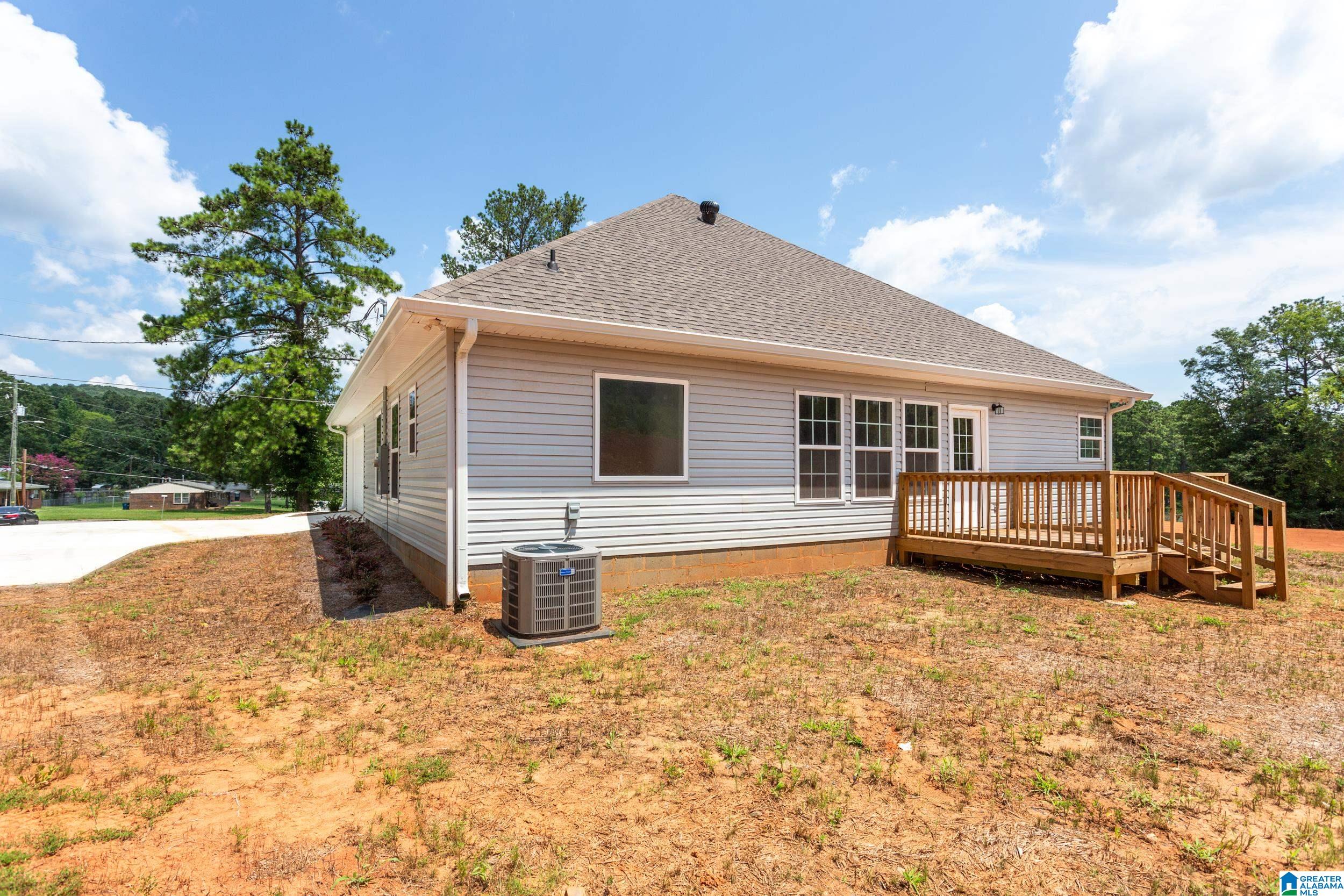 895 Bruce Street Anniston, AL 36201 - Photo 30 of 33