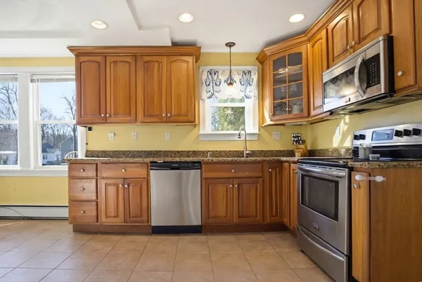 $439,900 | 186 Doyle Road, Holden, MA 01520