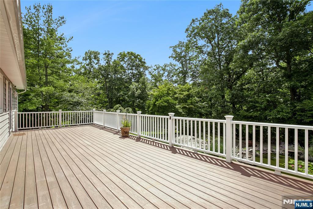 20 Hilltop Road Butler, NJ 07405 - Photo 19 of 26 Gallery Image 19
