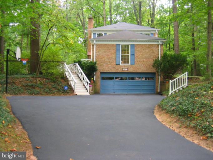 12411 Caisson Road Fairfax, VA 22030 - Photo 20 of 30 Exterior (General)