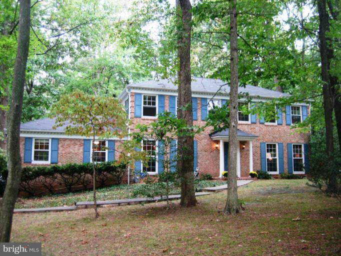 12411 Caisson Road Fairfax, VA 22030 - Photo 8 of 30 Exterior (Front)
