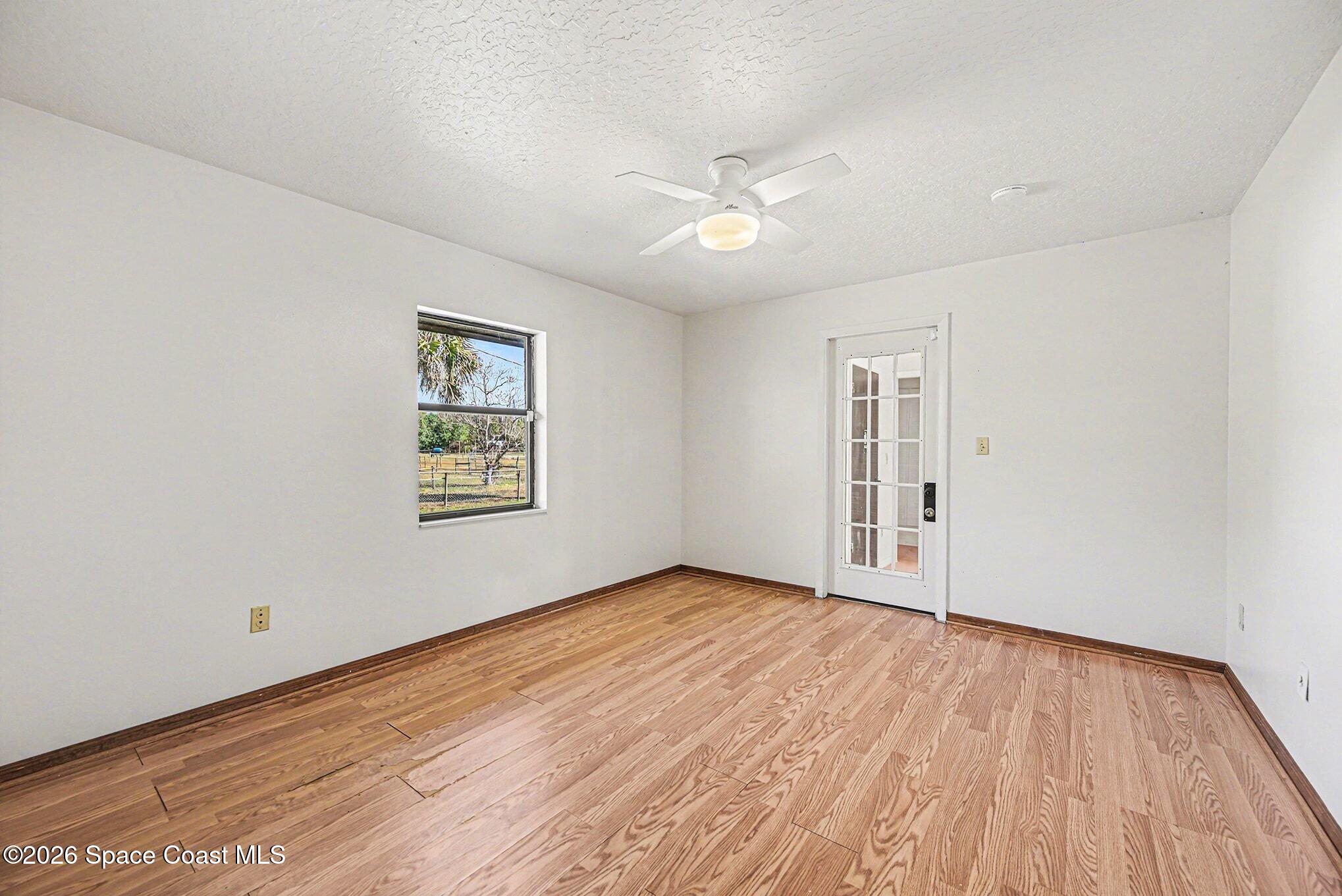655 North Burnett Road Cocoa, FL 32926 - Photo 9 of 17 009_file_1210