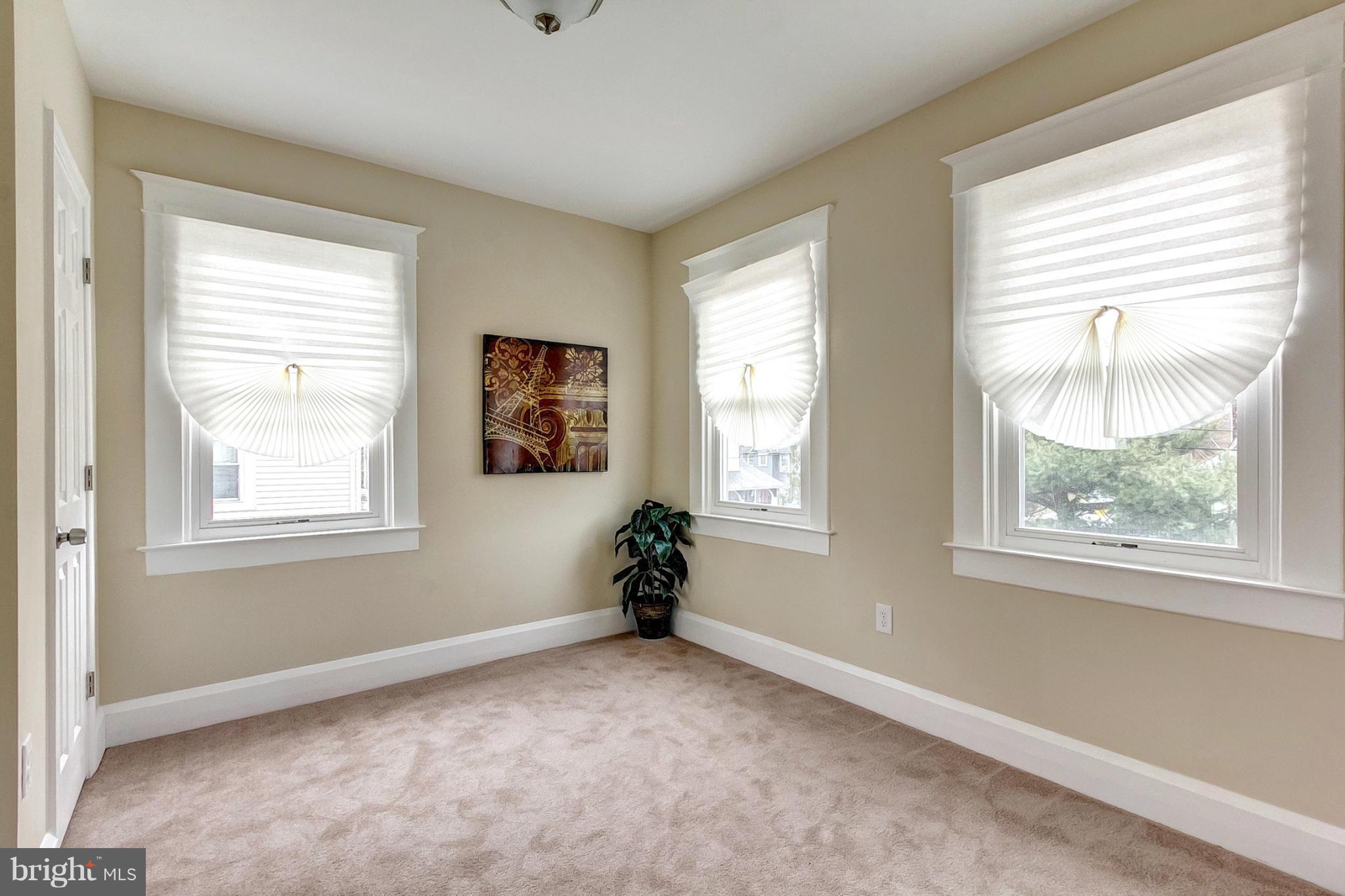 5800 Clearspring Road Baltimore, MD 21212 - Photo 22 of 30 a view of an empty room with a window