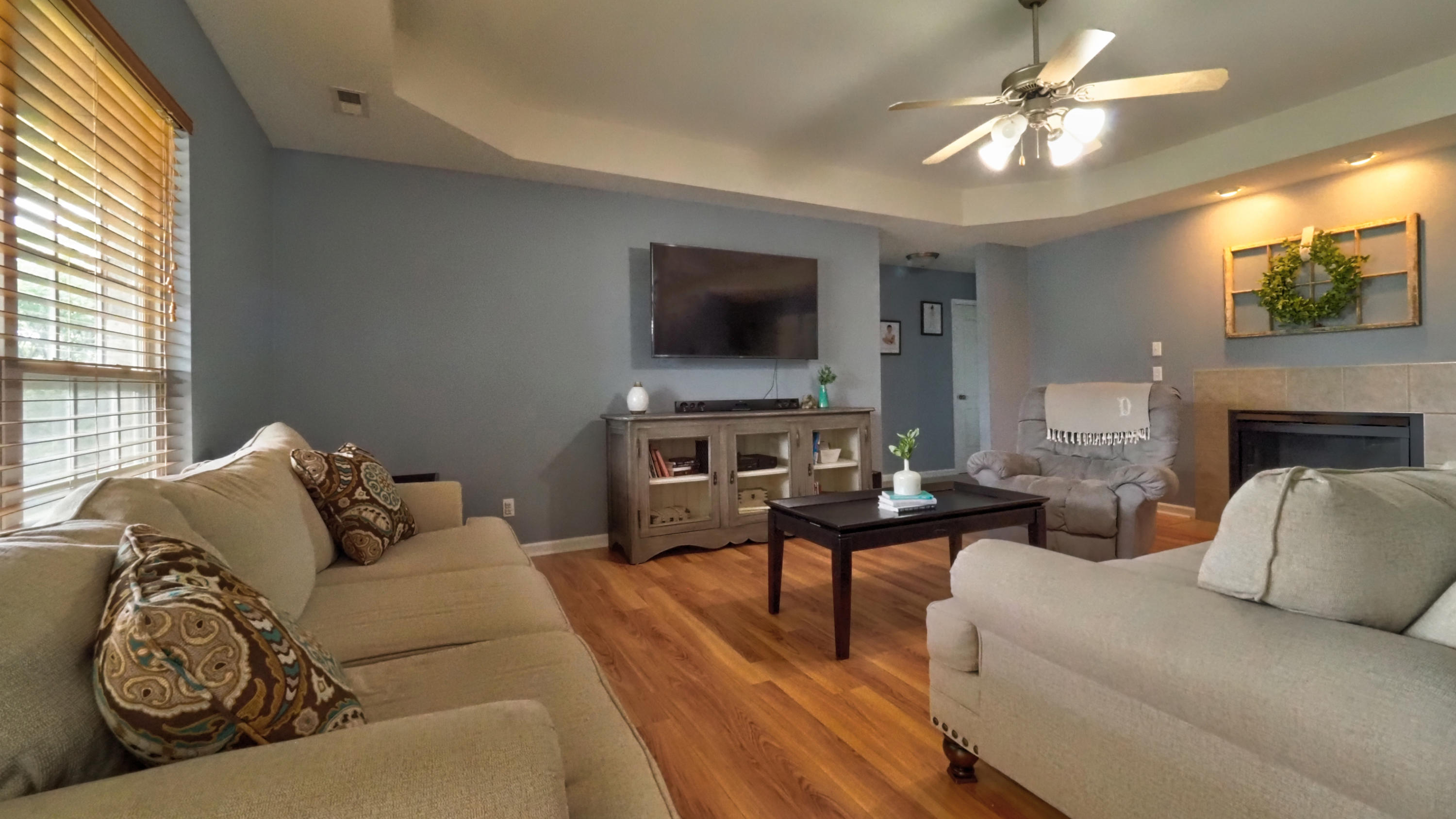 1243 Elsborn Ridge Road Maryville, TN 37801 - Photo 3 of 16 GreattRoom01