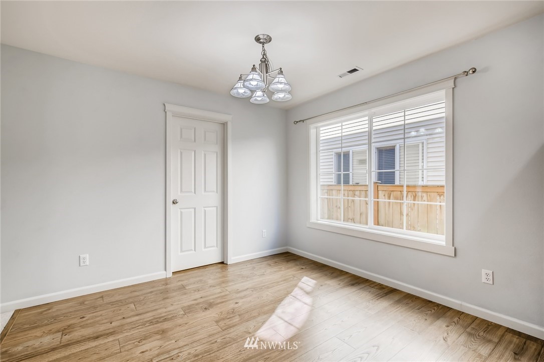 15403 40th Drive Southeast Bothell, WA 98012 - Photo 18 of 22 Gallery Image 18