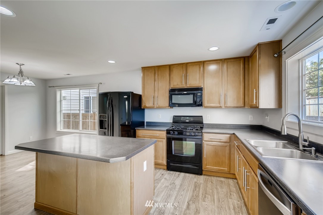 15403 40th Drive Southeast Bothell, WA 98012 - Photo 19 of 22 Gallery Image 19