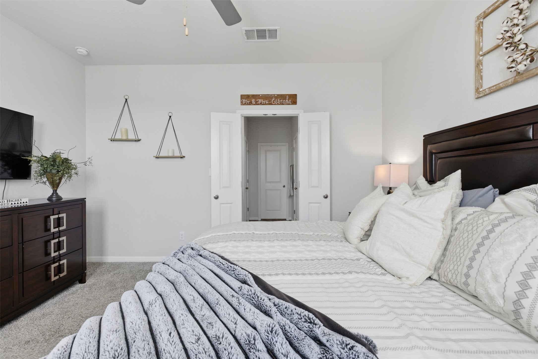 431 Dipprey Lane Georgetown, TX 78628 - Photo 20 of 39 a bedroom with a bed and a television
