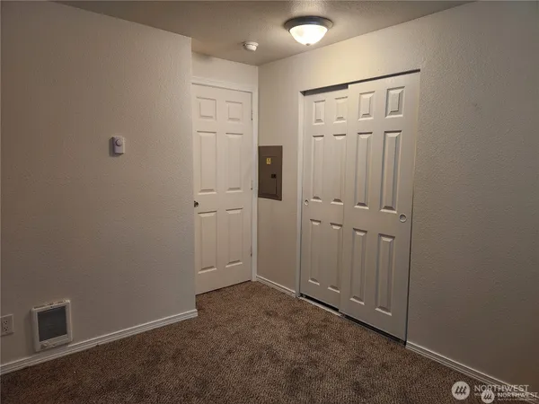 $1,550 | 9717 Danwood Lane Northwest, Unit 2, Silverdale, WA 98383