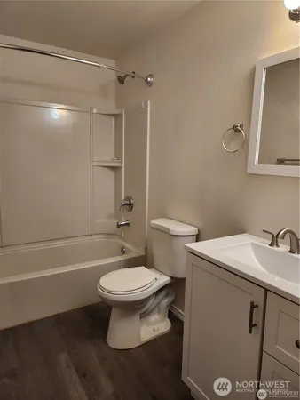 $1,550 | 9717 Danwood Lane Northwest, Unit 2, Silverdale, WA 98383