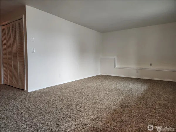 $1,550 | 9717 Danwood Lane Northwest, Unit 2, Silverdale, WA 98383