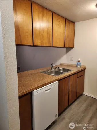 $1,550 | 9717 Danwood Lane Northwest, Unit 2, Silverdale, WA 98383