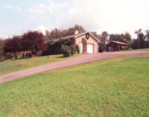 2851 Guffey Road North Huntingdon, PA 15642 - Photo 1 of 1 Gallery Image 1