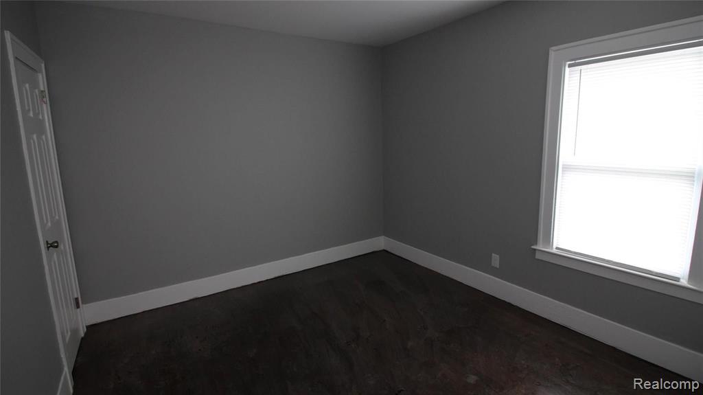 5529 Nottingham Road Detroit, MI 48224 - Photo 9 of 13