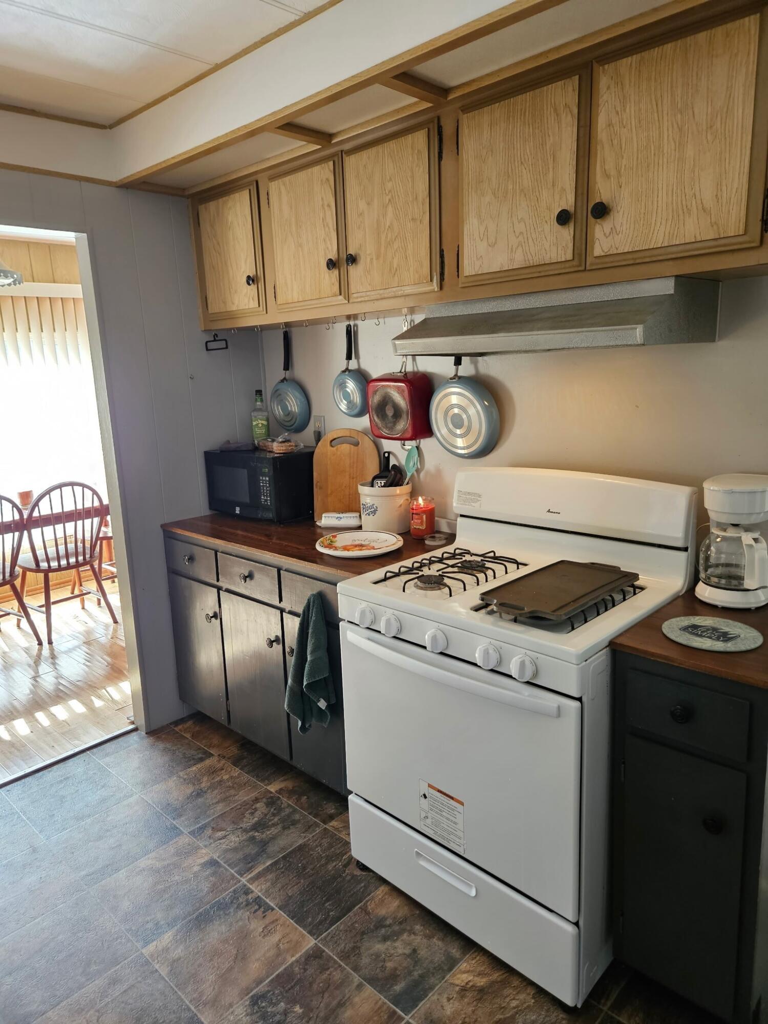 4000 Round Lake Road, Unit SPC 12 Klamath Falls, OR 97601 - Photo 11 of 16