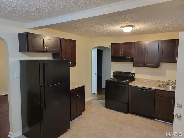 $1,400 | 206 North Marguerite Avenue, Ferguson, MO 63135