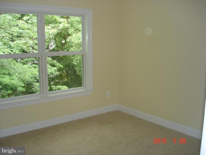 322 Franklin Avenue Silver Spring, MD 20901 - Photo 15 of 23 2nd bedroom