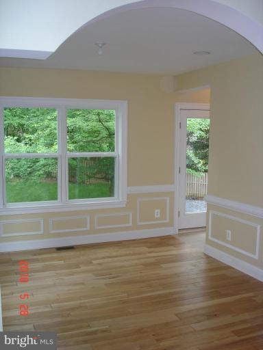322 Franklin Avenue Silver Spring, MD 20901 - Photo 5 of 23 Custom chair rail and shadow box molding