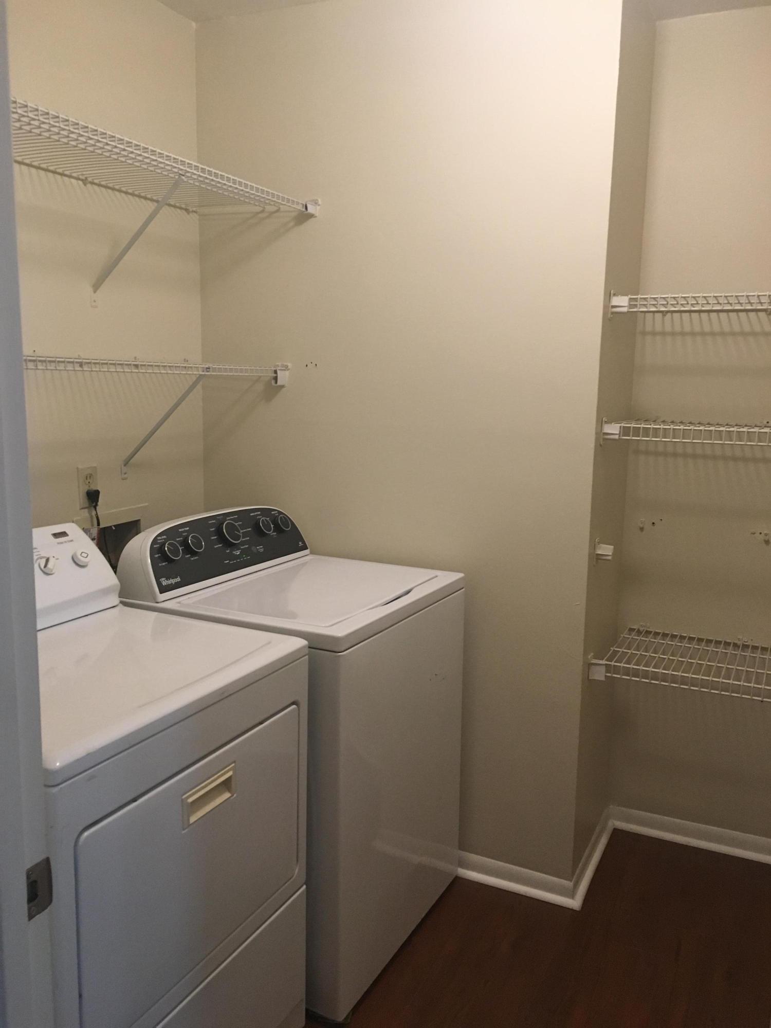 7200 Pine Manor Drive Lake Worth, FL 33467 - Photo 38 of 48 laundry room3