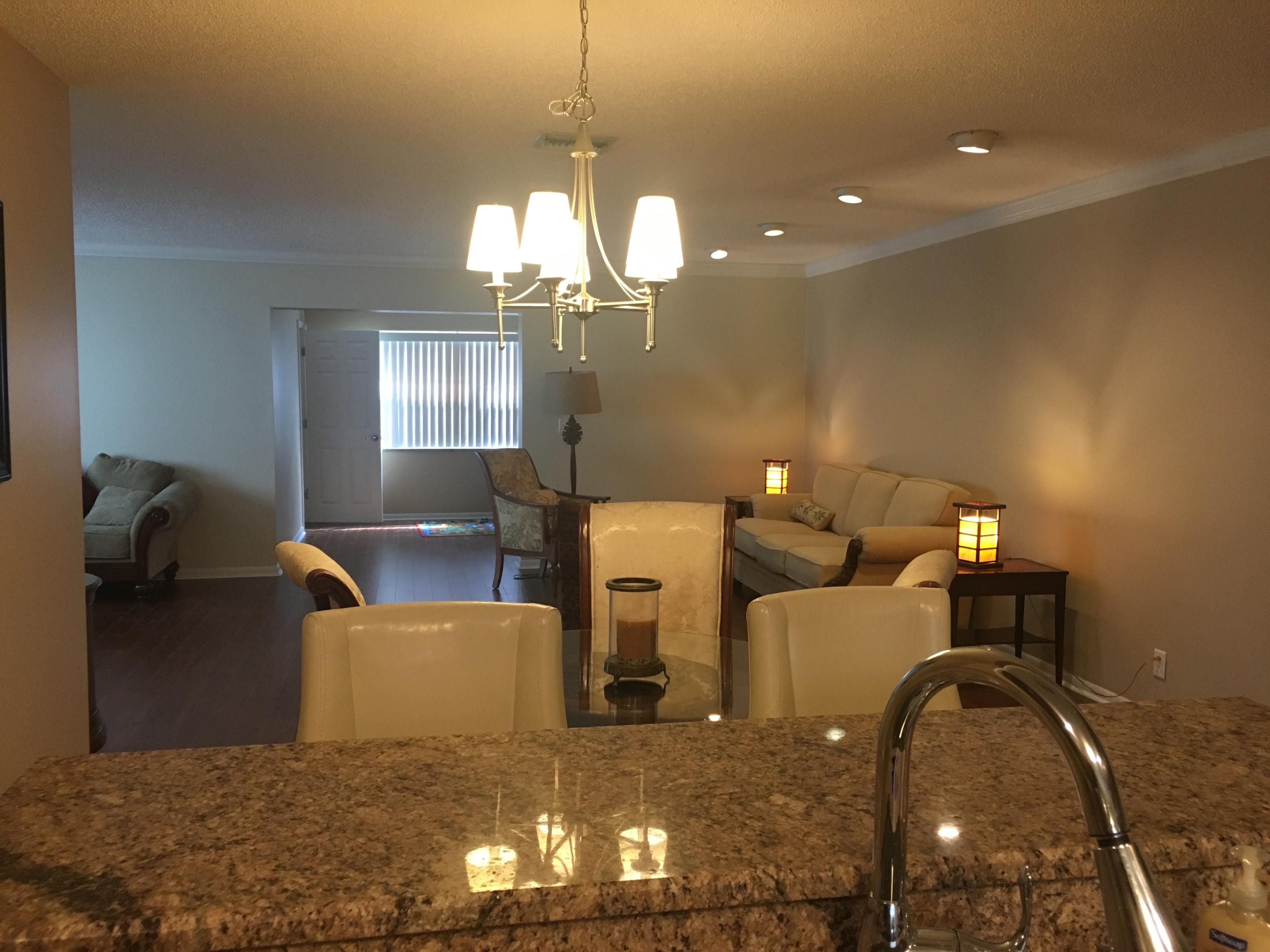 7200 Pine Manor Drive Lake Worth, FL 33467 - Photo 8 of 48 bar