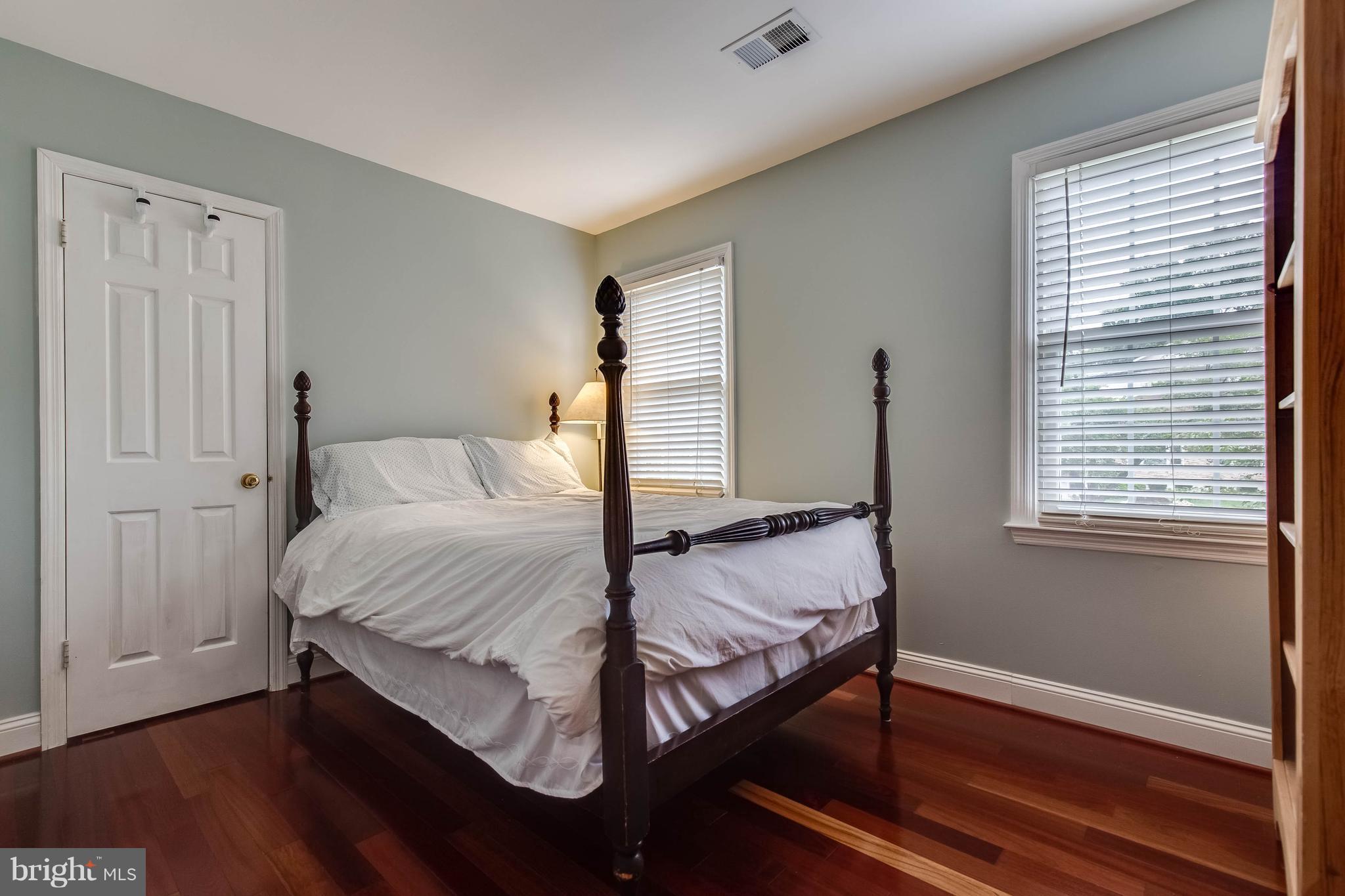 4820 Powell Road Fairfax, VA 22032 - Photo 20 of 31 Large bedrooms