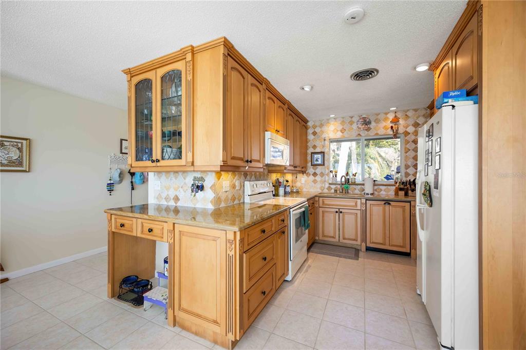 7430 Manasota Key Road Englewood, FL 34223 - Photo 9 of 56 Gallery Image 9