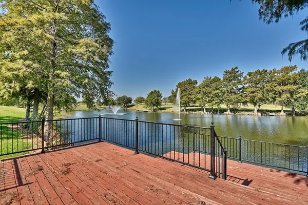 $4,395,000 | 10777 Mazoch Road, Weimar, TX 78962