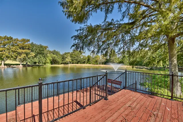 $5,399,000 | 10777 Mazoch Road, Weimar, TX 78962