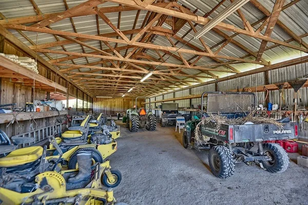 $4,395,000 | 10777 Mazoch Road, Weimar, TX 78962