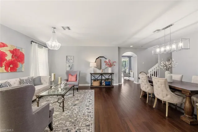 $524,900 | 2004 Par Drive, Naples, FL 34120