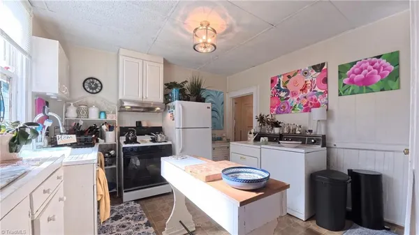 $285,000 | 2055 West Academy Street, Winston-Salem, NC 27103