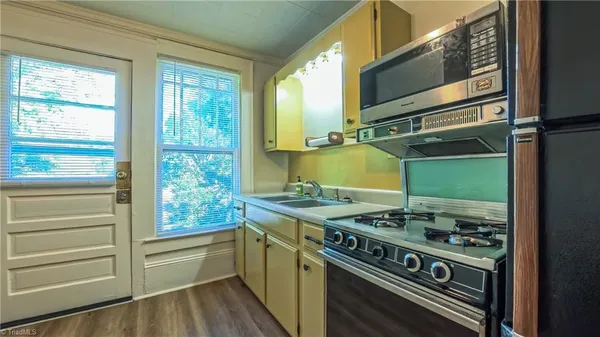 $285,000 | 2055 West Academy Street, Winston-Salem, NC 27103