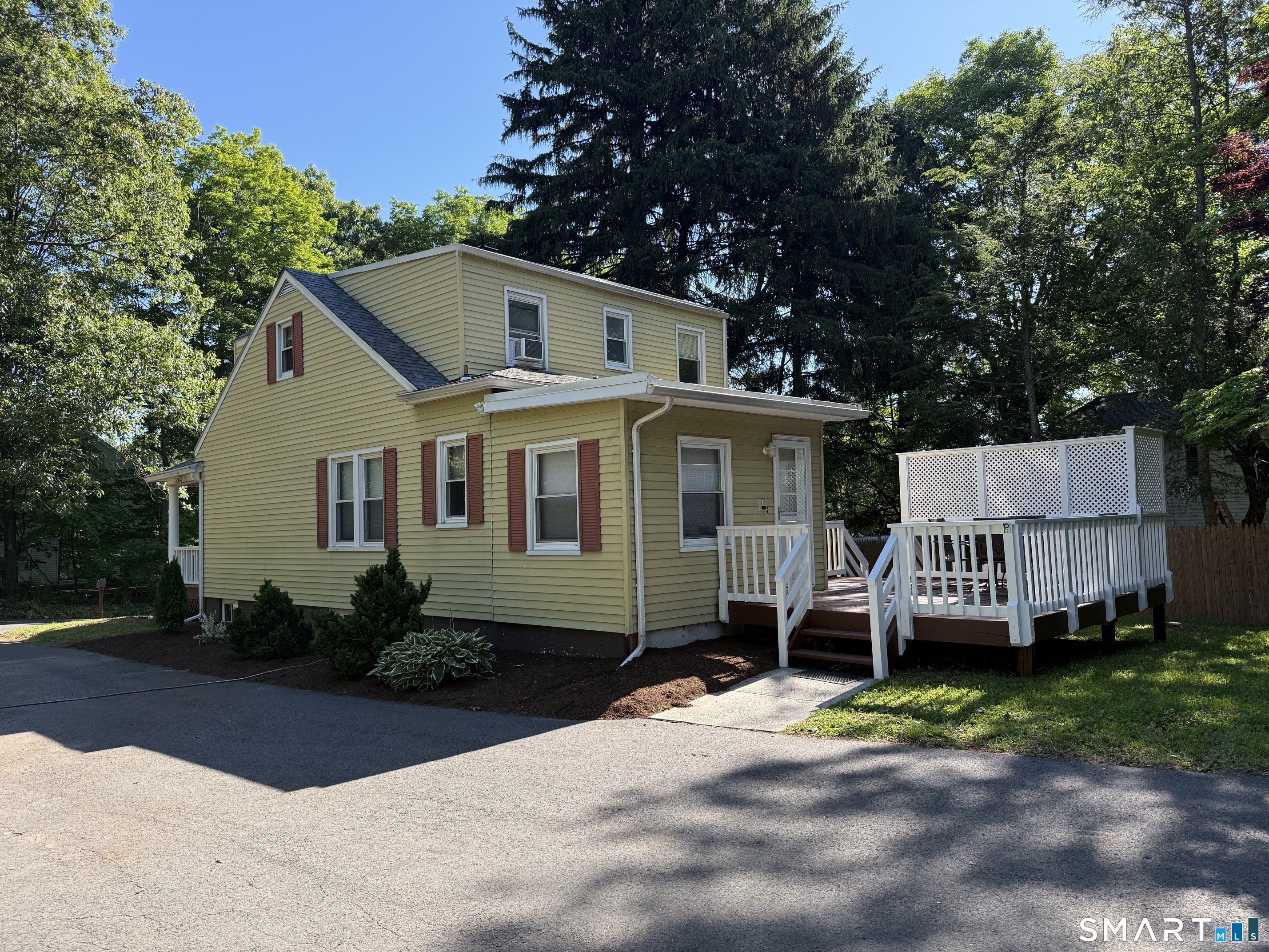 134 Forest Street Hamden, CT 06518 - Photo 19 of 21