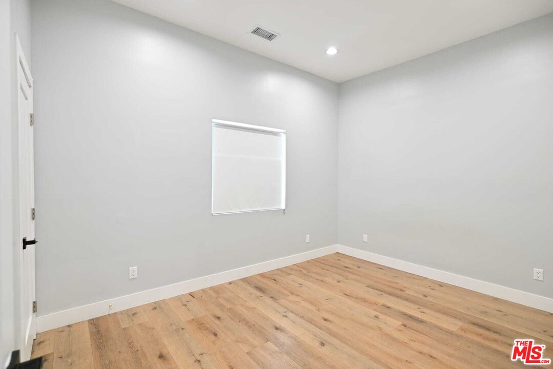 6961 Balcom Avenue Reseda, CA 91335 - Photo 21 of 23