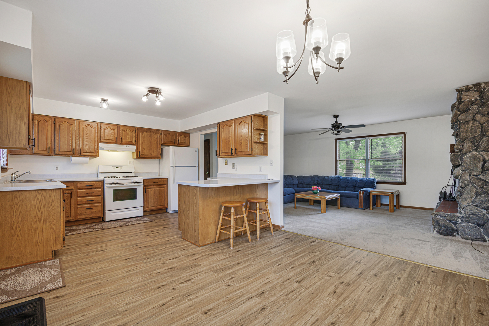 26 Miller Road Lake In The Hills, IL 60156 - Photo 9 of 25 Gallery Image 9