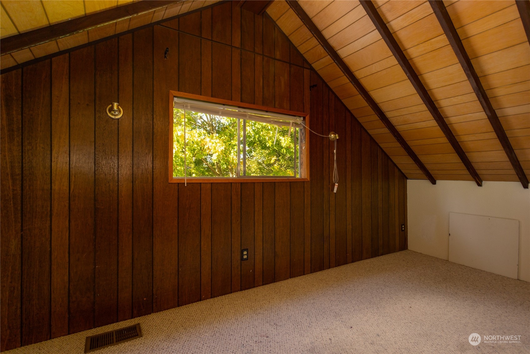 1187 West Axton Road Ferndale, WA 98248 - Photo 23 of 40 a view of an empty room
