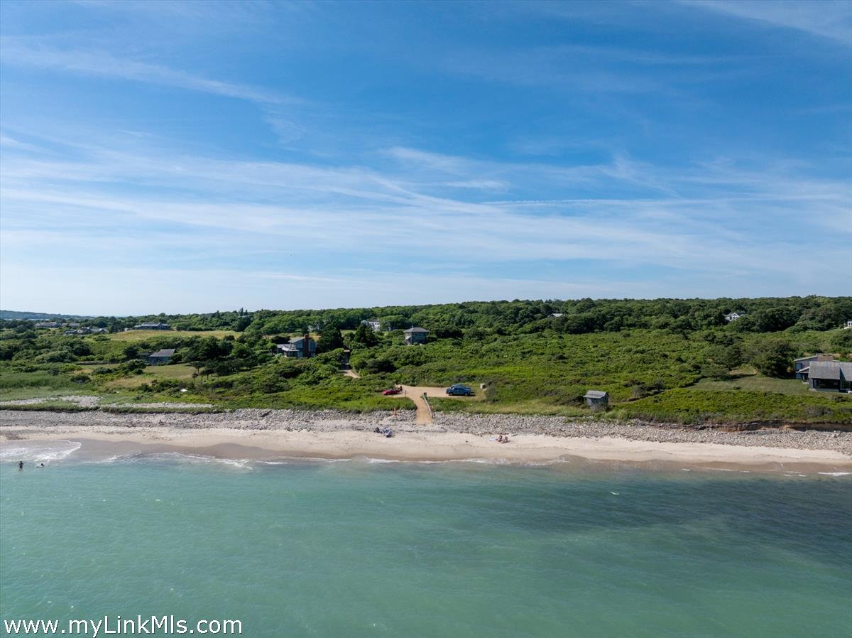 32 Stonewall Road Chilmark, MA 02535 - Photo 7 of 17 Gallery Image 7