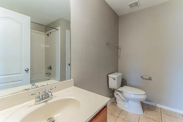 $449,000 | 115 Matamoros Street, Grand Prairie, TX 75051