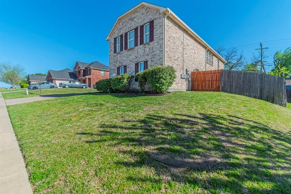 $449,000 | 115 Matamoros Street, Grand Prairie, TX 75051