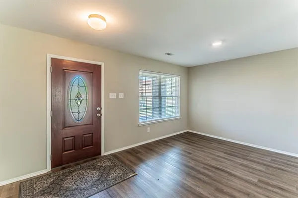 $449,000 | 115 Matamoros Street, Grand Prairie, TX 75051