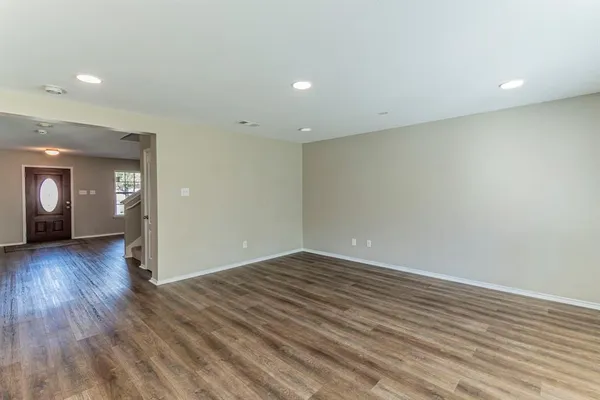 $449,000 | 115 Matamoros Street, Grand Prairie, TX 75051