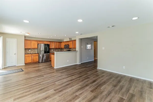 $449,000 | 115 Matamoros Street, Grand Prairie, TX 75051