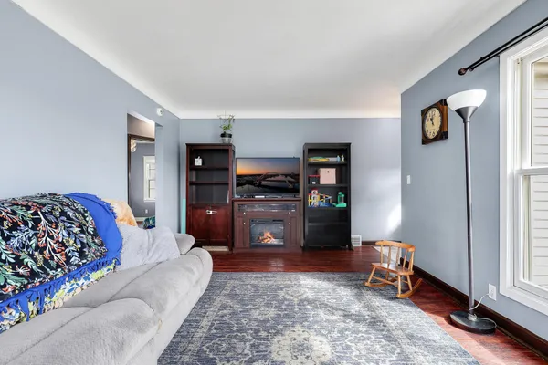 $330,000 | 5301 Edgewood Avenue North, Crystal, MN 55428