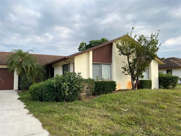 $2,999 | 609 White Water Drive, West Palm Beach, FL 33413