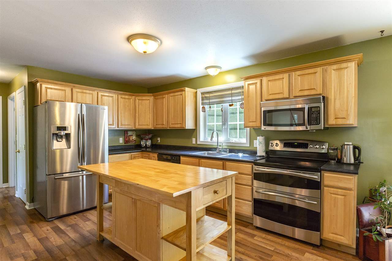 7 Gamache Road Derry, NH 03038 - Photo 16 of 34