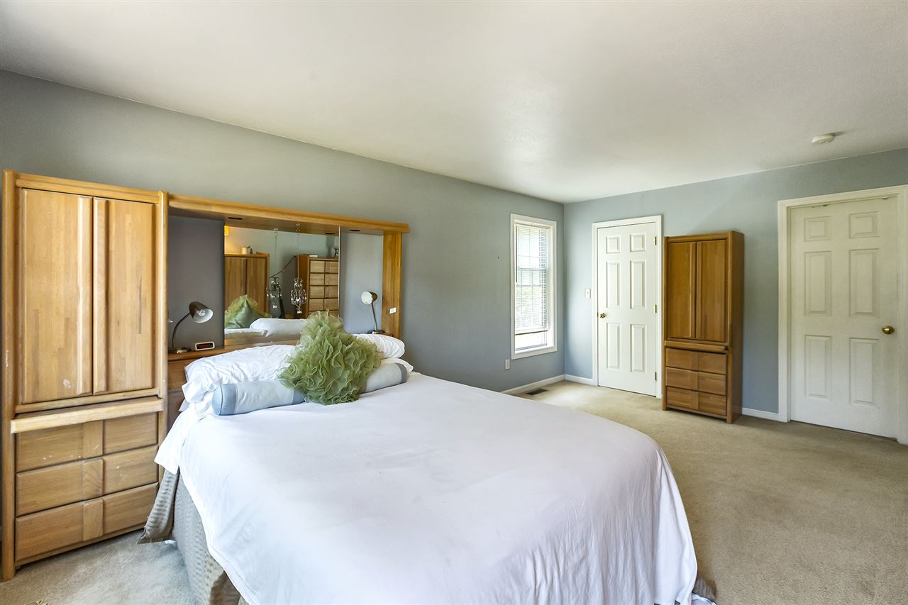 7 Gamache Road Derry, NH 03038 - Photo 21 of 34