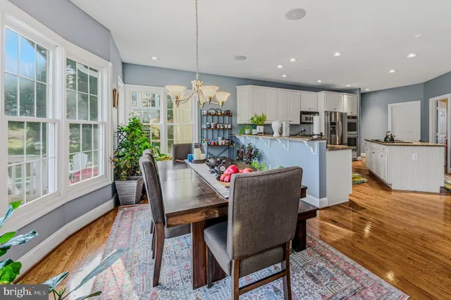 a view of entryway with a front door